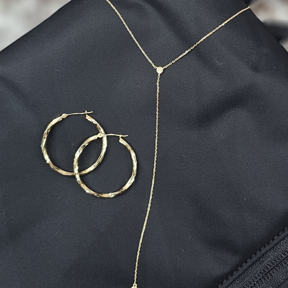Elegant Gold Necklace and Hoop Earrings Set